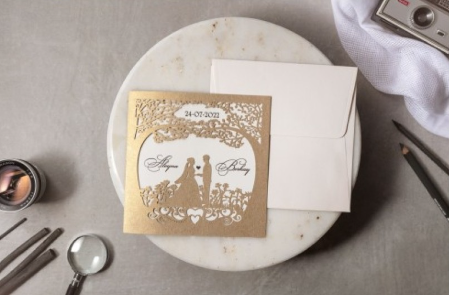 Aşkın En Zarif Daveti: Lazer Kesim Altın Seri